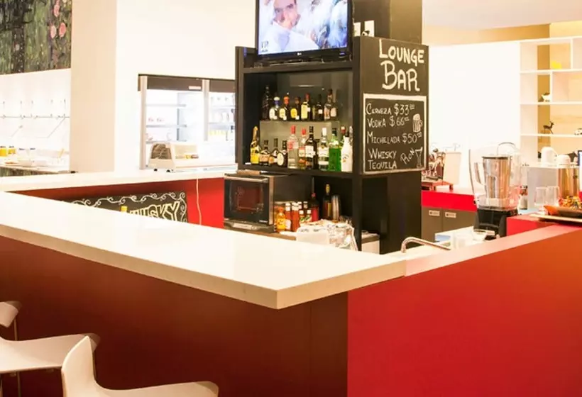 فندق Fiesta Inn Puebla Las Animas