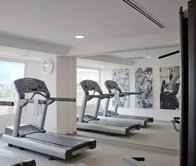 فندق Fiesta Inn Puebla Las Animas