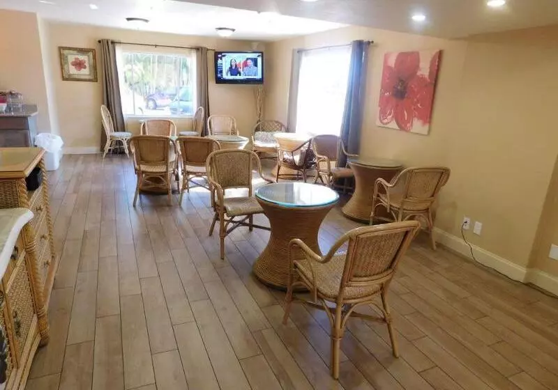 酒店 Hibiscus Suites Sarasota