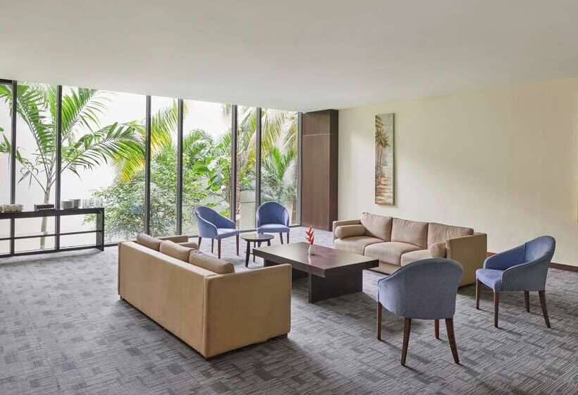 Hotelli Hyatt Regency Dar Es Salaam, The Kilimanjaro