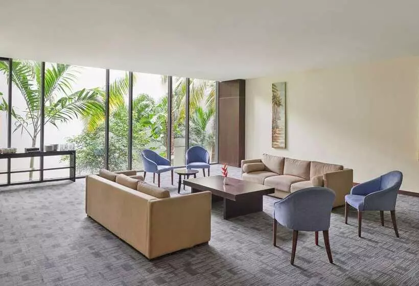 Hotelli Hyatt Regency Dar Es Salaam, The Kilimanjaro