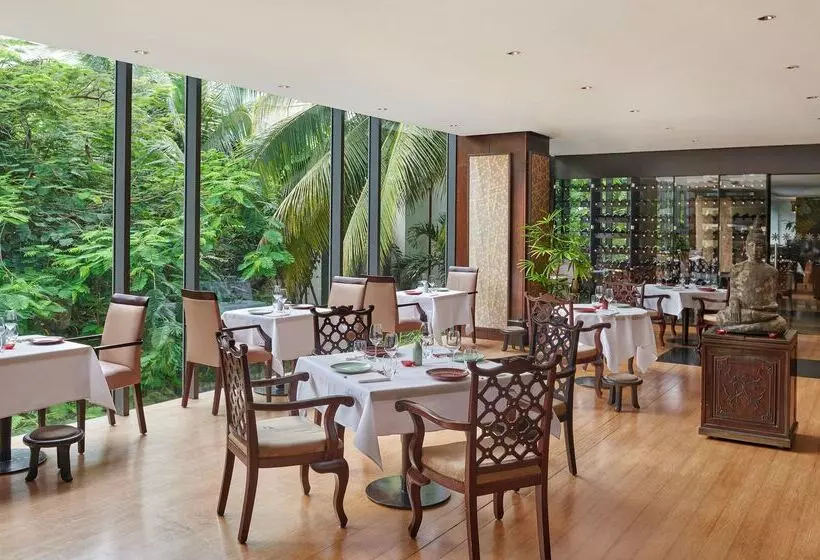 Hotelli Hyatt Regency Dar Es Salaam, The Kilimanjaro