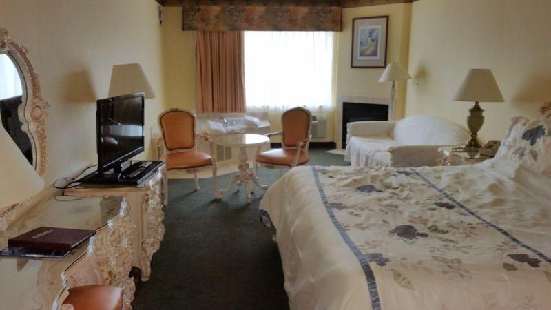 فندق Palace Inn & Suites