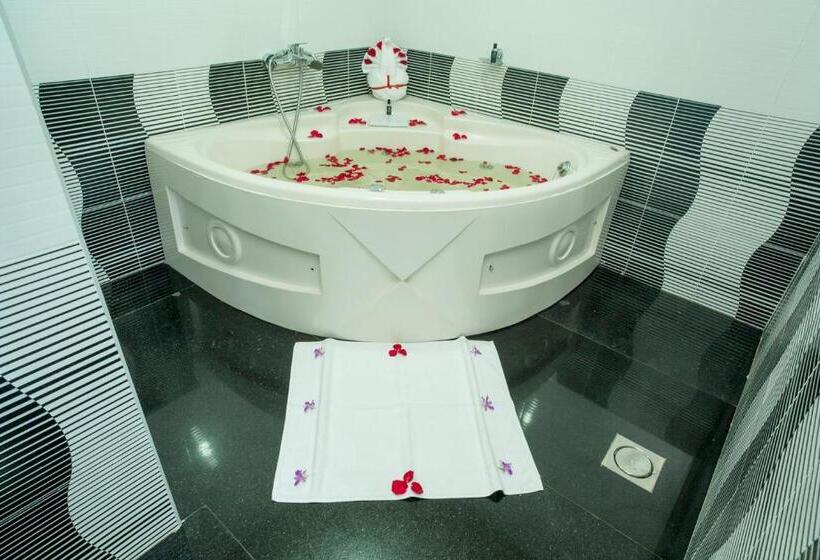 ホテル Pj Princess Regency