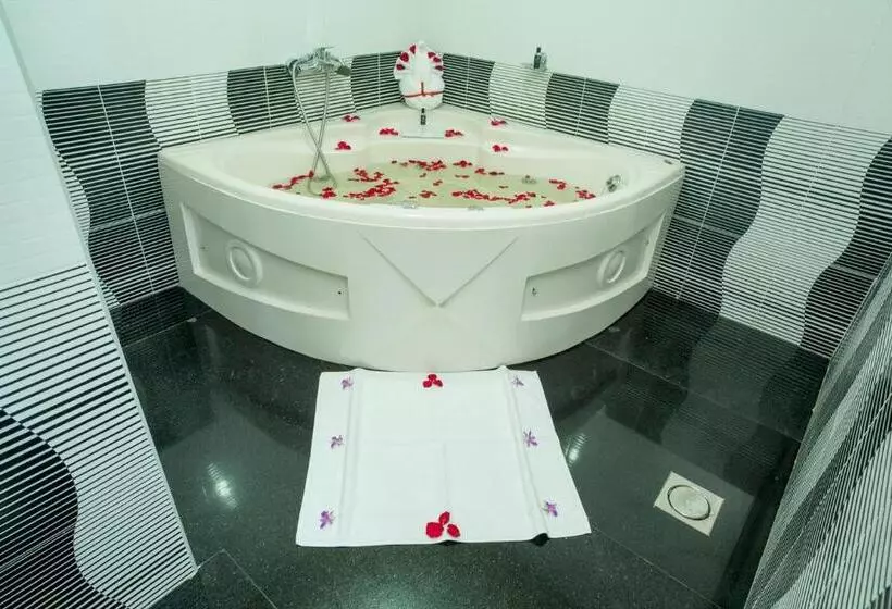 호텔 Pj Princess Regency