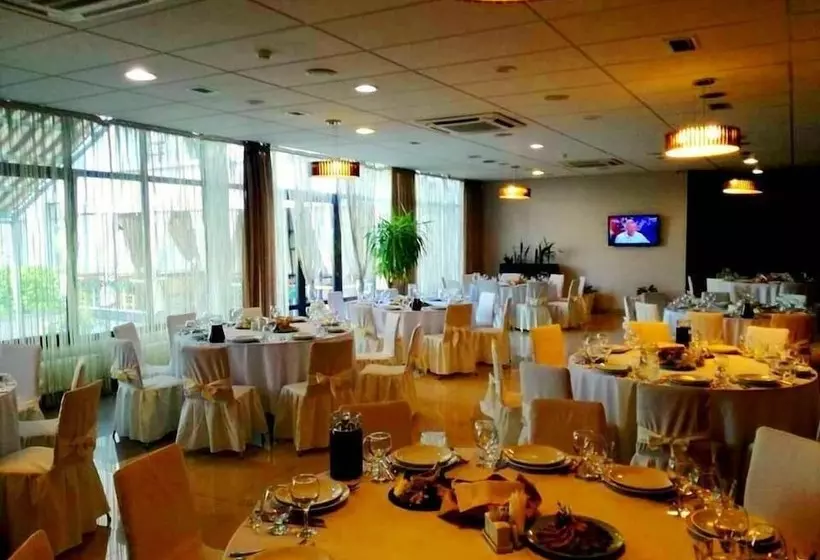 Hotel Lviv Ramada