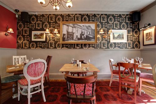 酒店 The White Hart