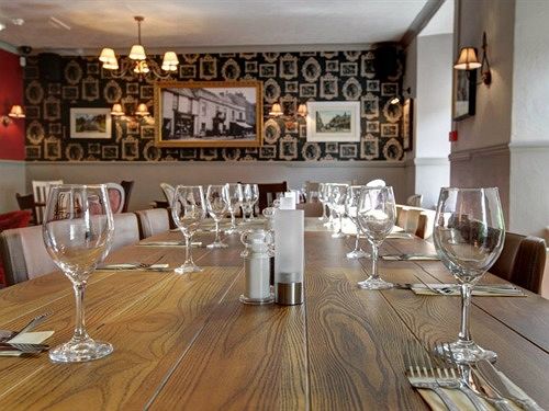 酒店 The White Hart