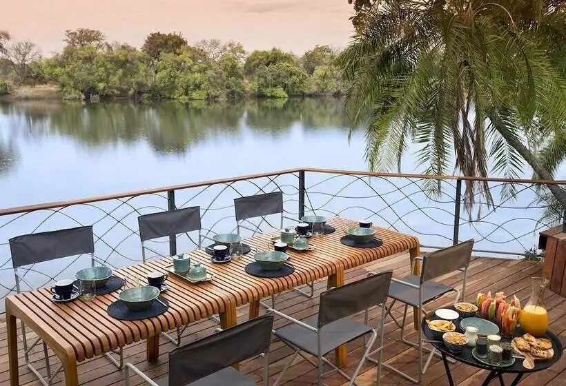 هتل Thorntree River Lodge