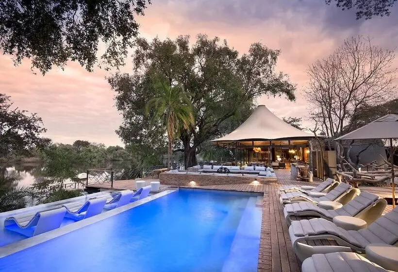 هتل Thorntree River Lodge