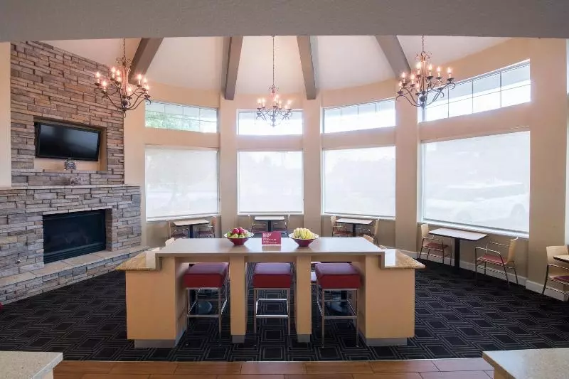 Отель Towneplace Suites San Jose Campbell