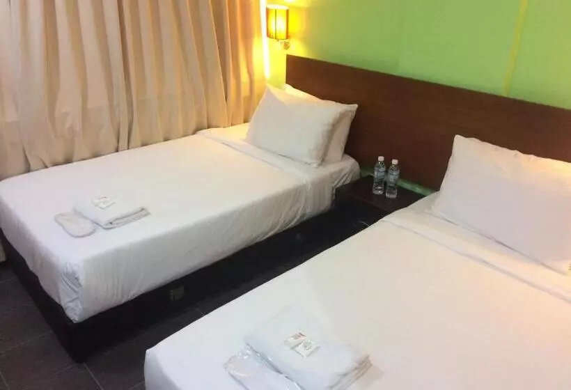 Tune Hotel Waterfront Kuching