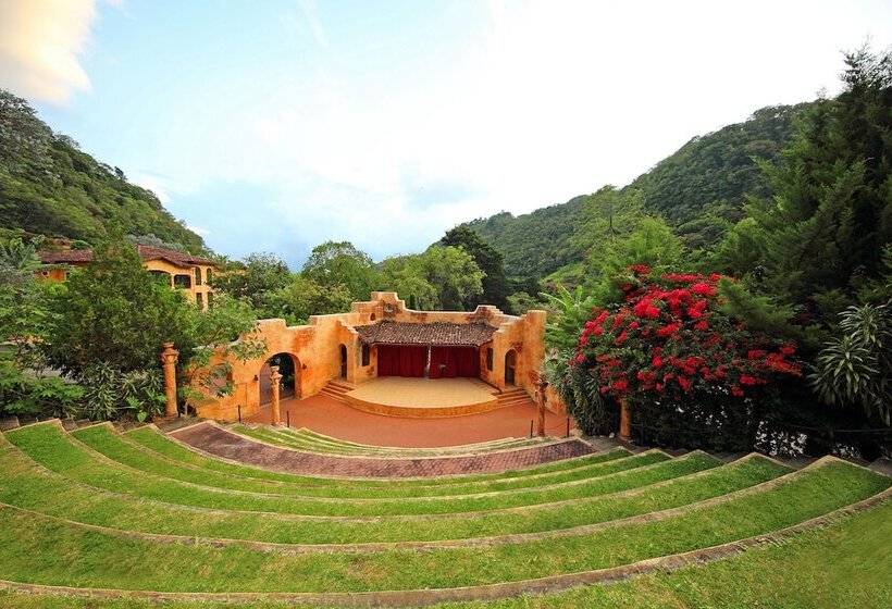 ホテル Valle Escondido Wellness Resort