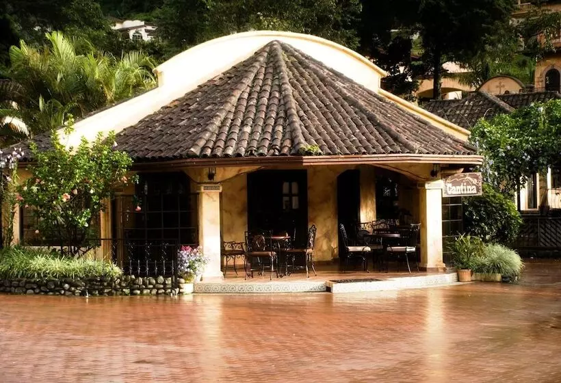 Отель Valle Escondido Wellness Resort