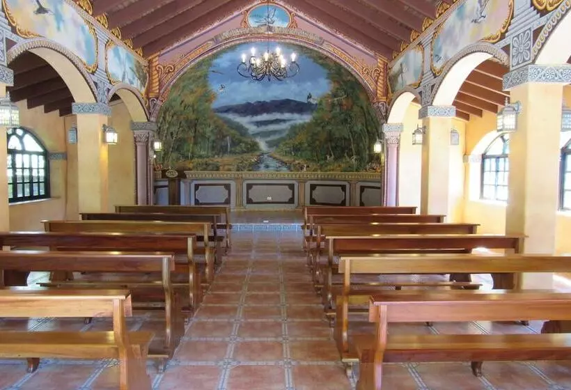 Отель Valle Escondido Wellness Resort