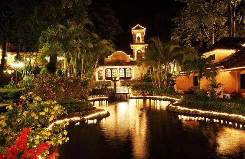 Отель Valle Escondido Wellness Resort