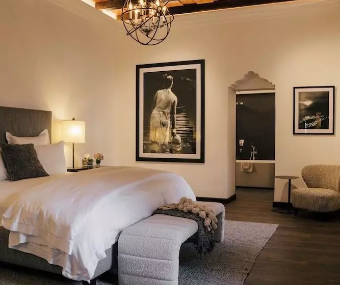 هتل Villa Las Mil Flores