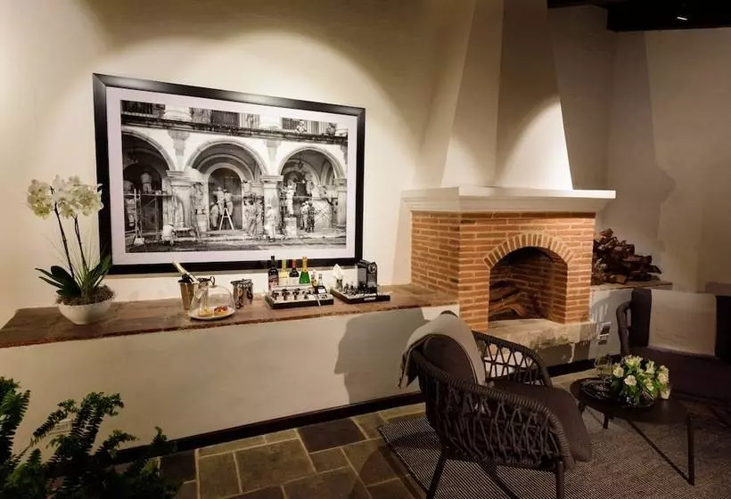 هتل Villa Las Mil Flores