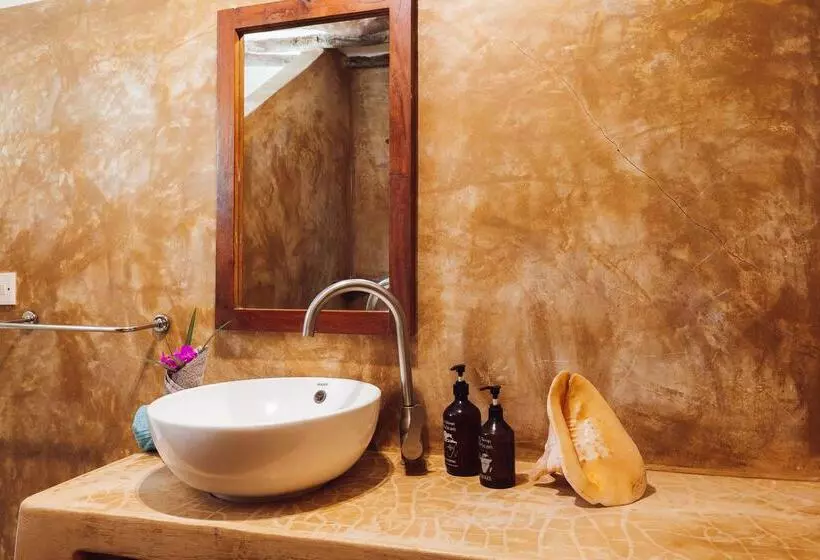 Hotel Zoi Beach House