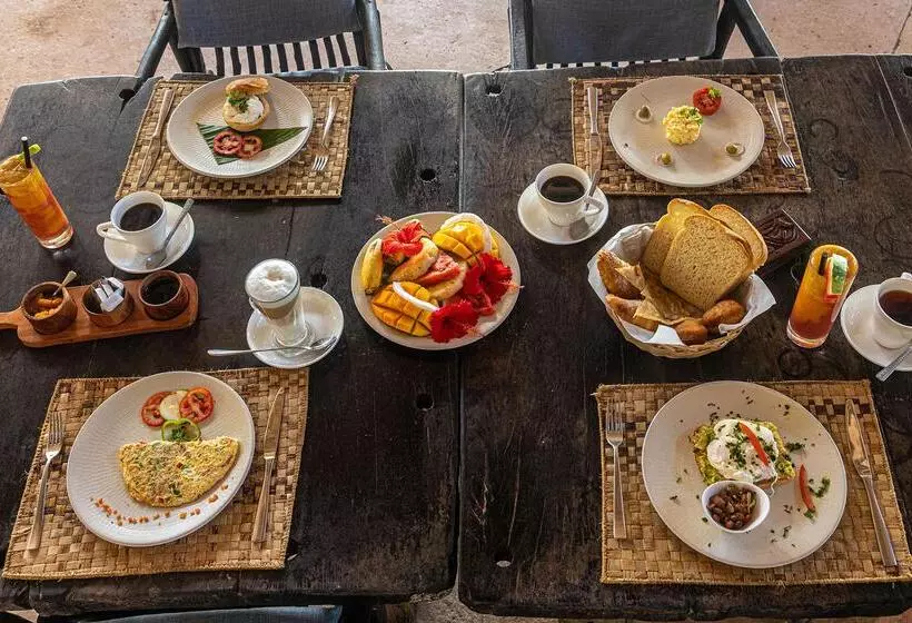 Hotel Zoi Beach House