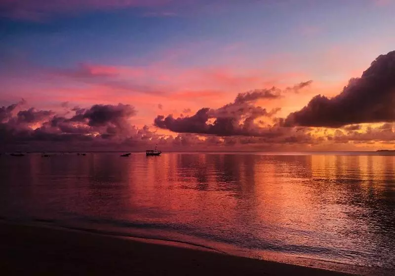 Paradise Beach Resort & Spa