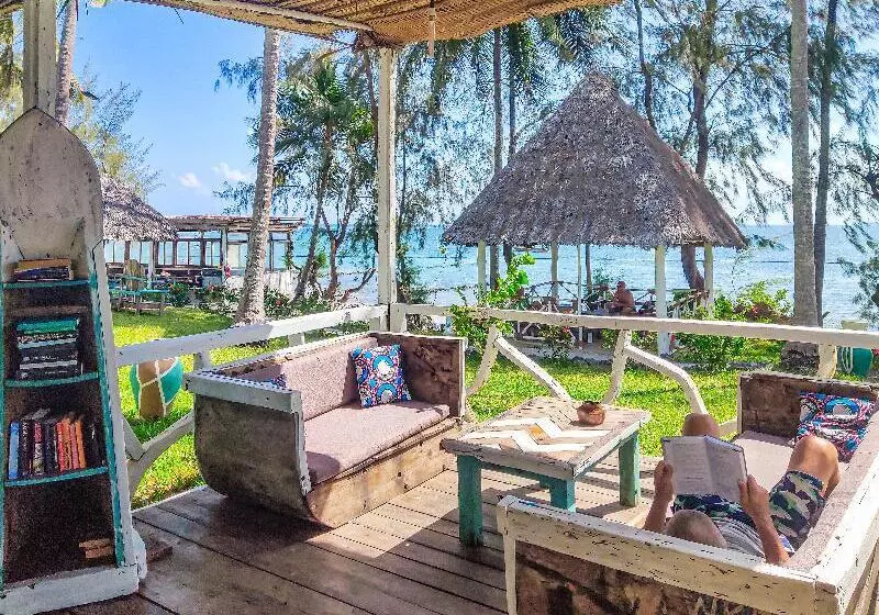 Paradise Beach Resort & Spa