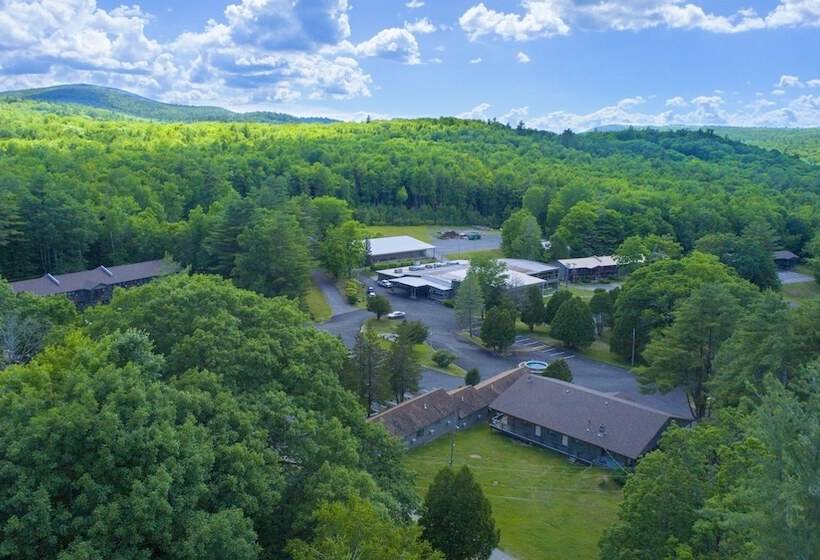 Roaring Brook Ranch Resort