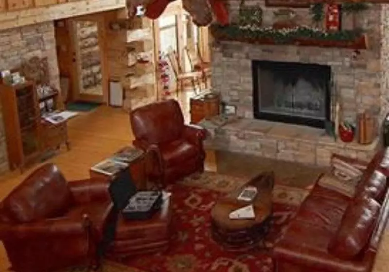 White River Lodge Bed And Breakfast