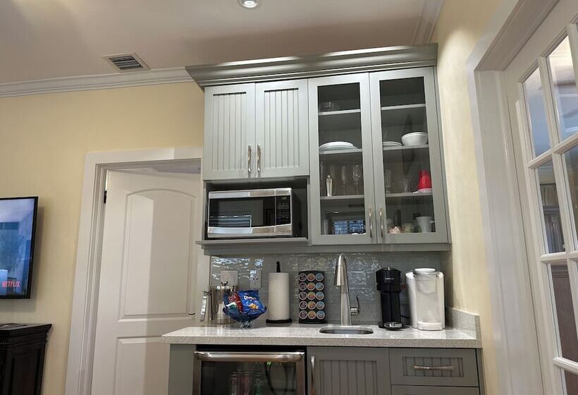 تختخواب و صبحانه Casa Grandview Inn