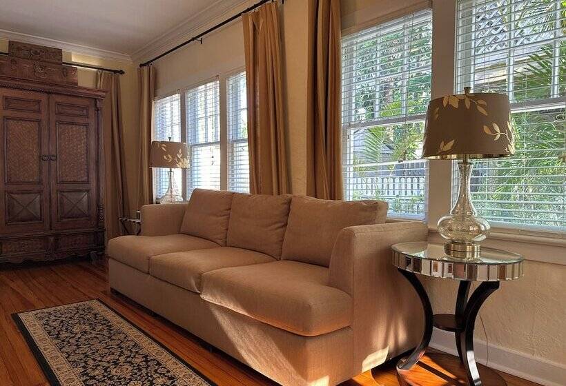 تختخواب و صبحانه Casa Grandview Inn