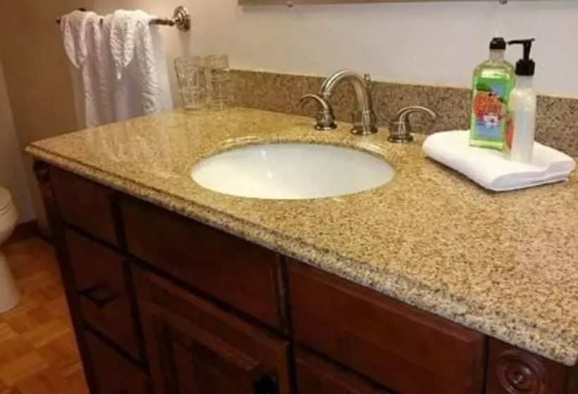 Blue Ridge Manor B&b