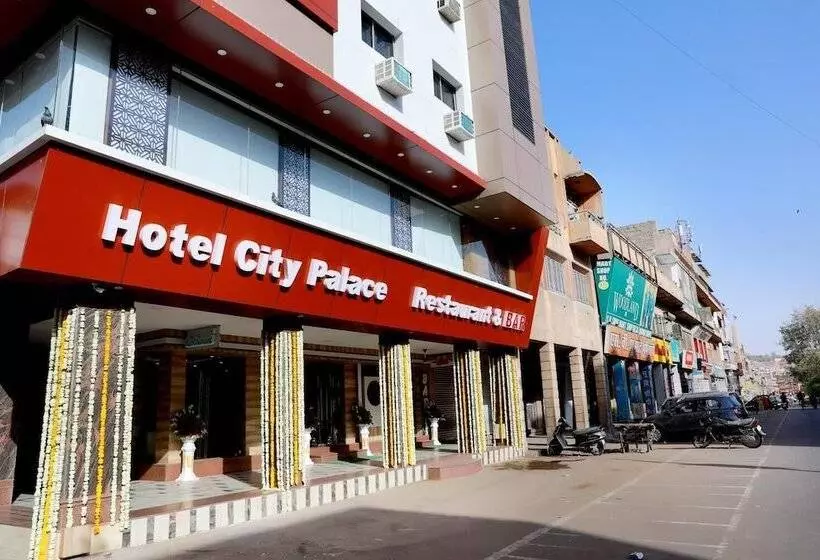 Hotelli City Palace