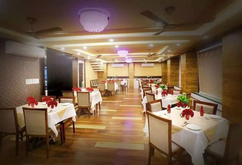 Hotelli City Palace