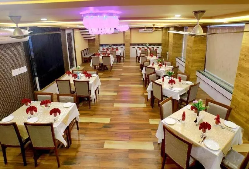 Hotelli City Palace