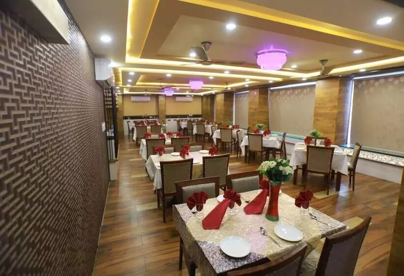 Hotelli City Palace