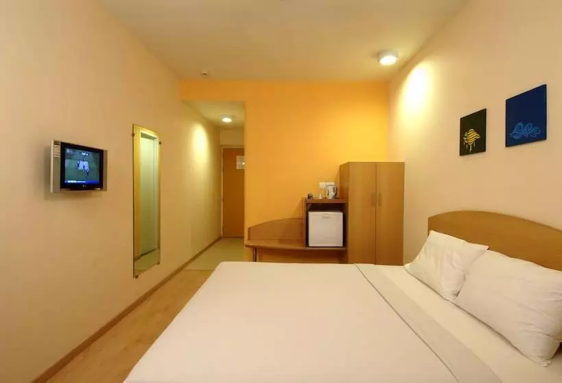 Hotelli Ginger  Trivandrum