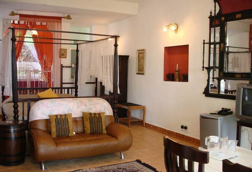 فندق Indeco Lake Forest