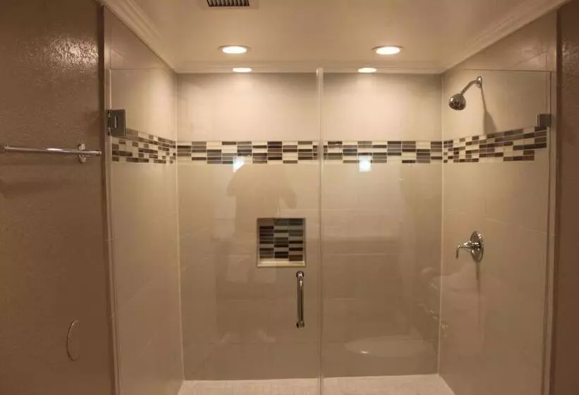 בית מלון כפרי Inn At Highway 1