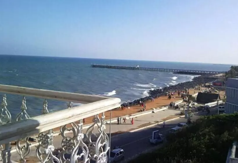 فندق Lotus Bay View