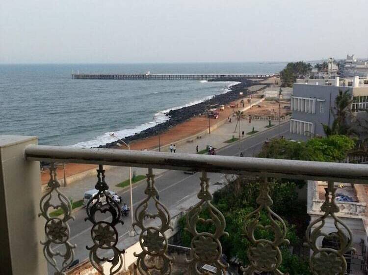 בית מלון כפרי Lotus Bay View