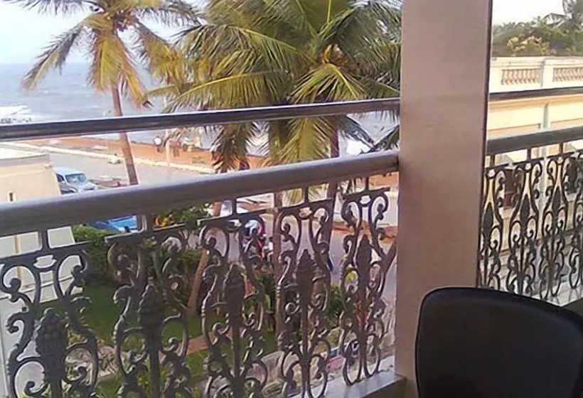 فندق Lotus Bay View