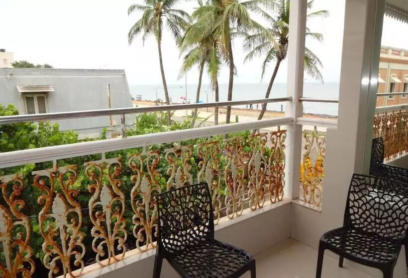 فندق Lotus Bay View