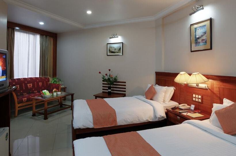 בית מלון כפרי Mayura