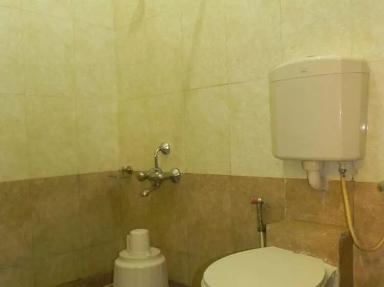 Hotelli Collection O Reeva Regency