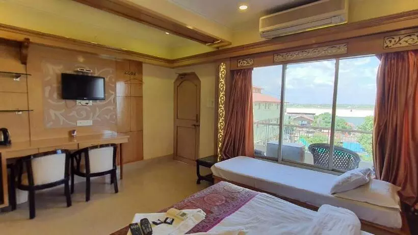 Hotel Temple On Ganges