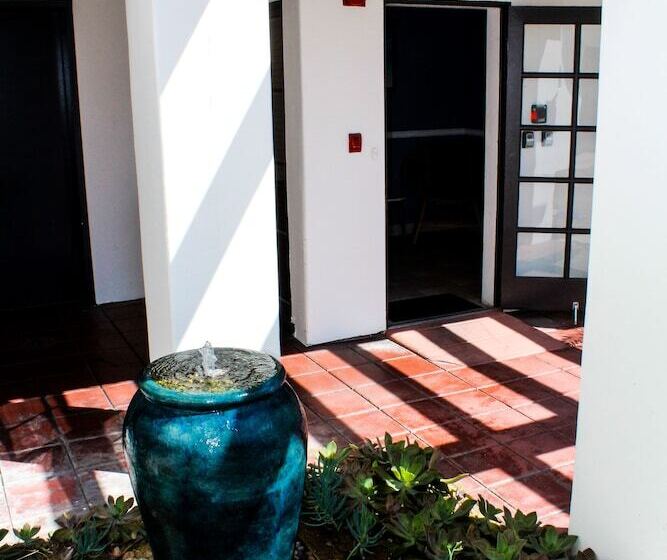 ホテル The Surfbreak