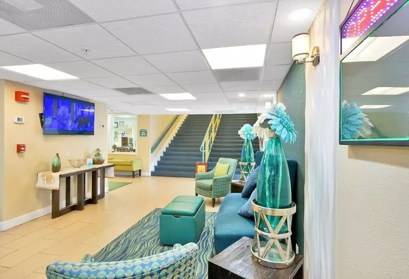 Lomakeskus Hollywood Beach Tower