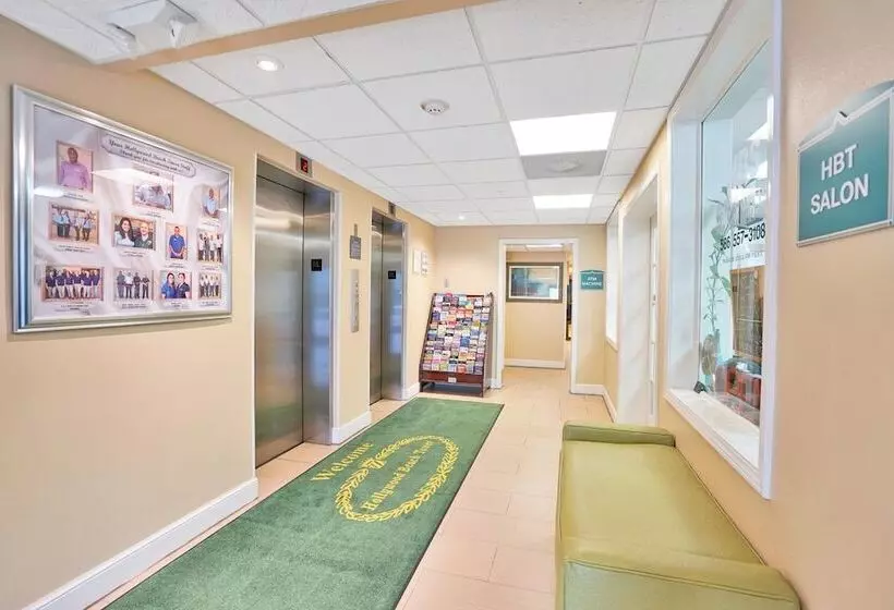 Lomakeskus Hollywood Beach Tower