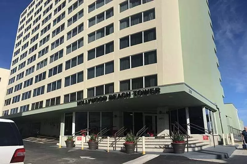 Lomakeskus Hollywood Beach Tower