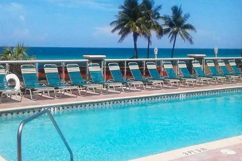 Lomakeskus Hollywood Beach Tower